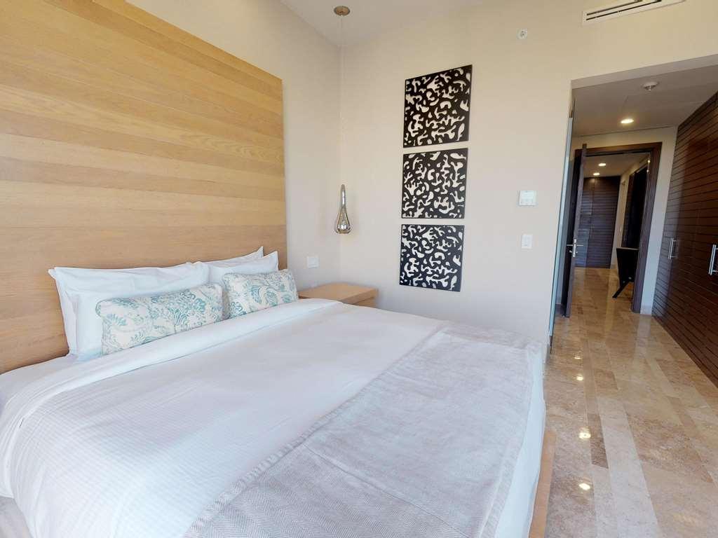 Fairmont Heritage Place Mayakoba El Marlyn Azul Room photo